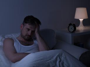 5 razloga zbog kojih budite usred noći i kako to da sprečite