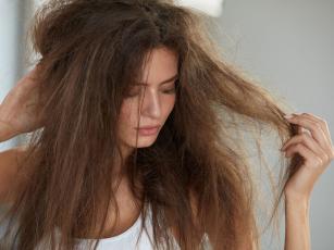 6 stvari kojima nesvesno uništavate kosu